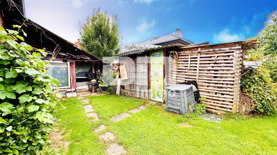 (R)eserviert!Altengerechtes teilsaniertes Einfamilienhaus auf einer Ebene - Gartenhäuser